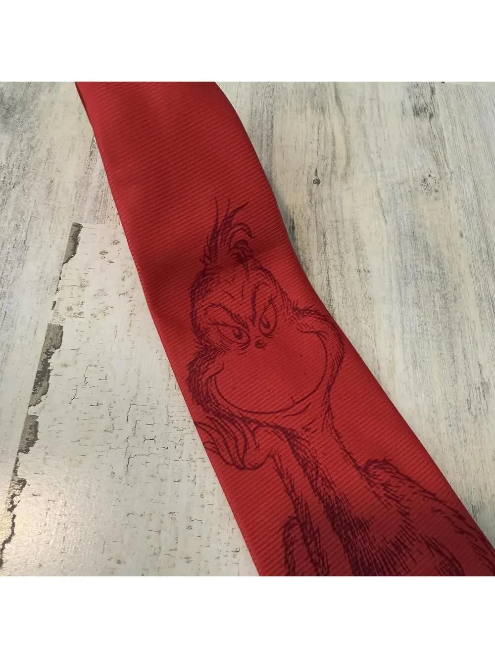 Dr. Seuss How The Grinch Stole Christmas Holiday Novelty Men's Tie Who Ville
